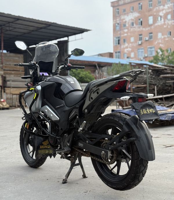 二手五羊本田猛鸷 CB190X