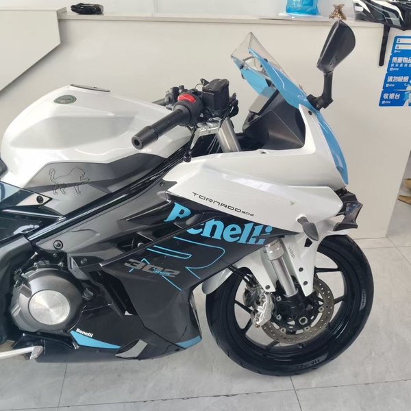 二手贝纳利龙卷风 Tornado 302R