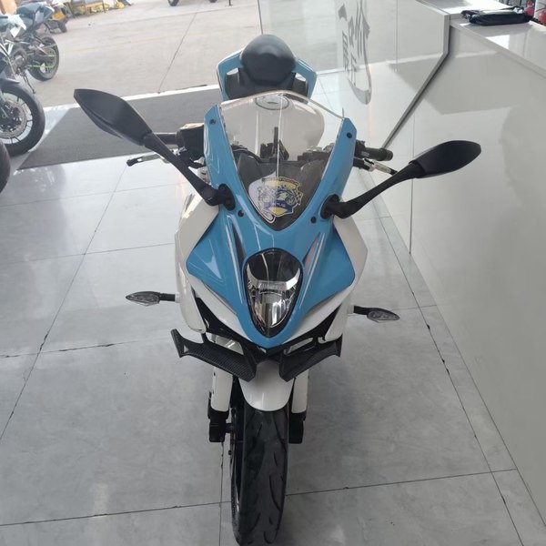 二手贝纳利龙卷风 Tornado 302R