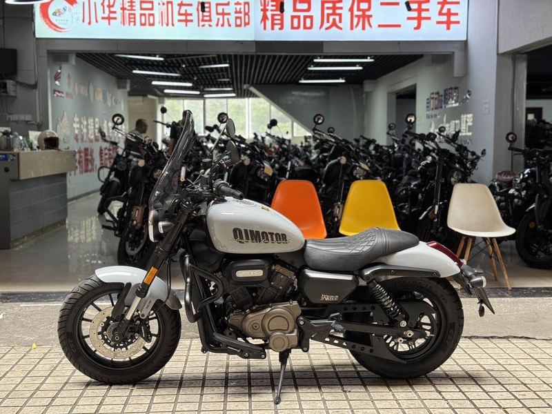 二手QJMOTOR闪300