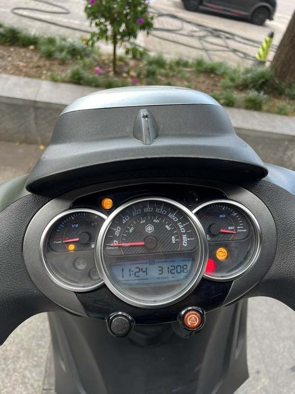 二手比亚乔Beverly 300