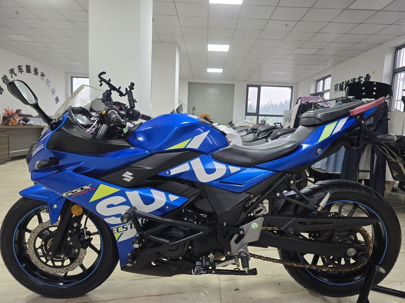 二手豪爵铃木GSX250R