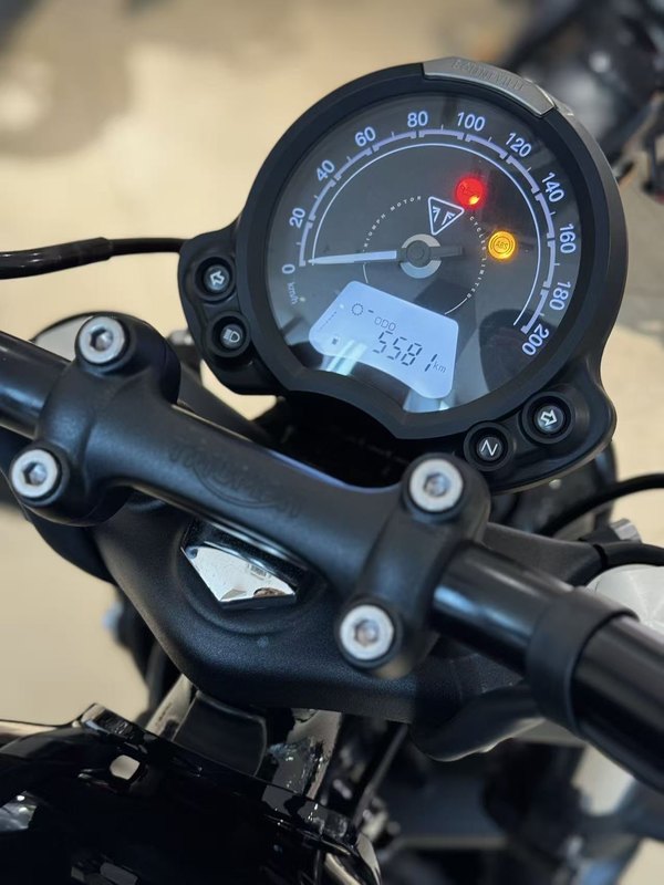 二手凯旋Bonneville Bobber