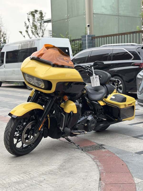 二手哈雷戴维森公路滑翔 Road Glide