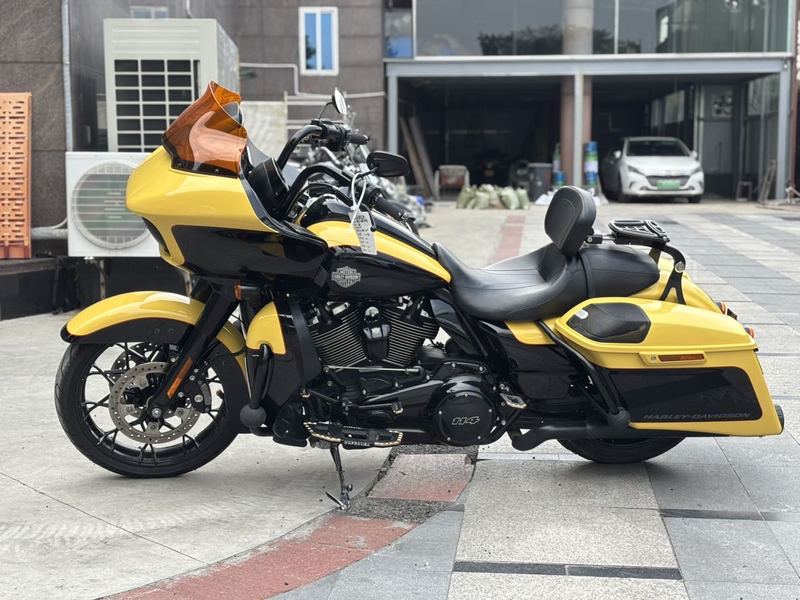 二手哈雷戴维森公路滑翔 Road Glide