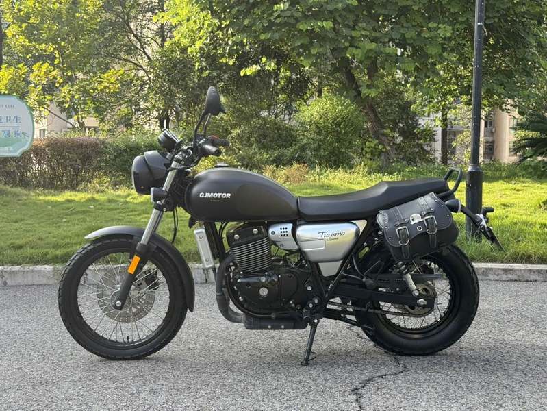 二手QJMOTOR逸250