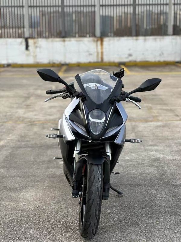 二手贝纳利龙卷风 Tornado 302R