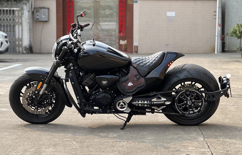 二手香帅金刚狼800S