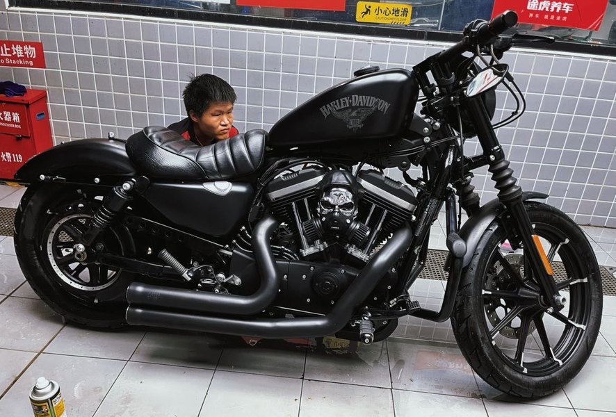 二手哈雷戴维森Iron883 硬汉
