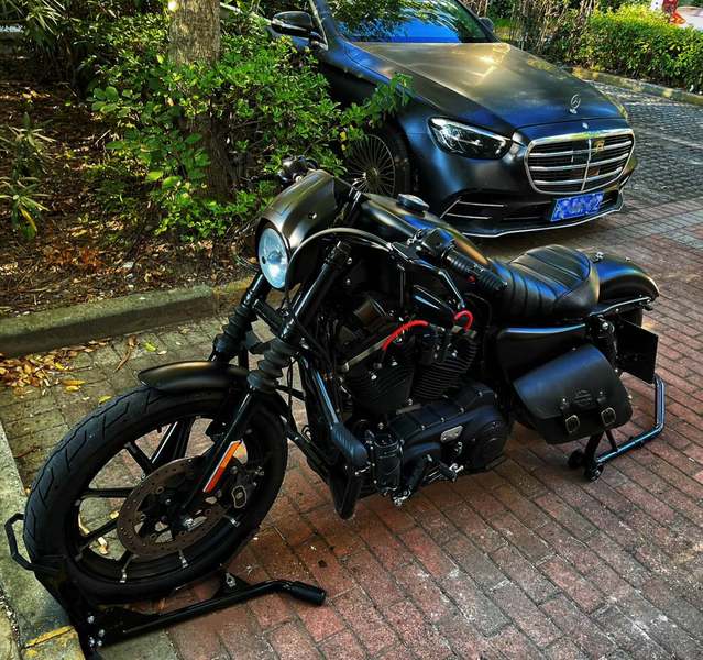 二手哈雷戴维森Iron883 硬汉