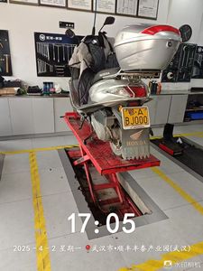 二手五羊本田SCR 喜鲨125