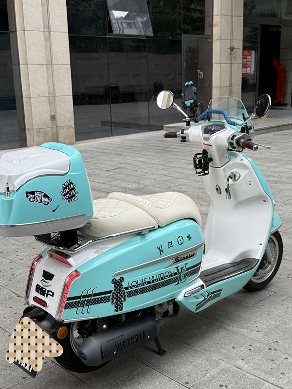 二手维多利亚Sixties 300i