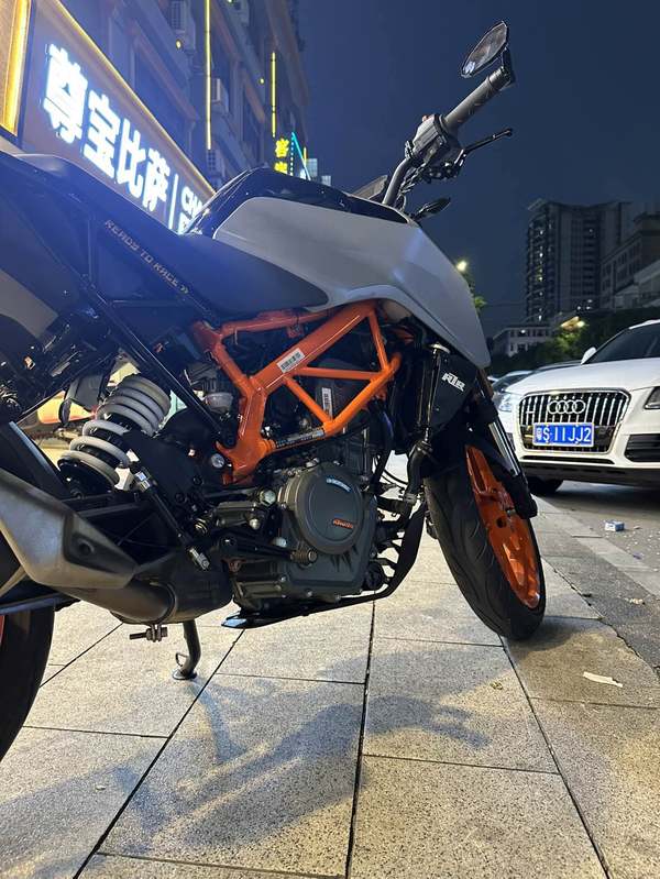 二手KTMR2R390 Duke