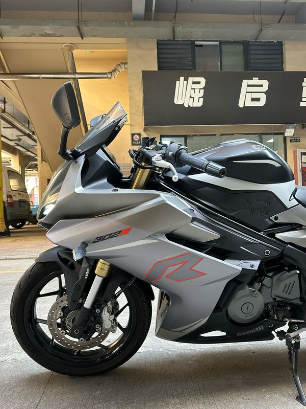 二手贝纳利龙卷风 Tornado 302R