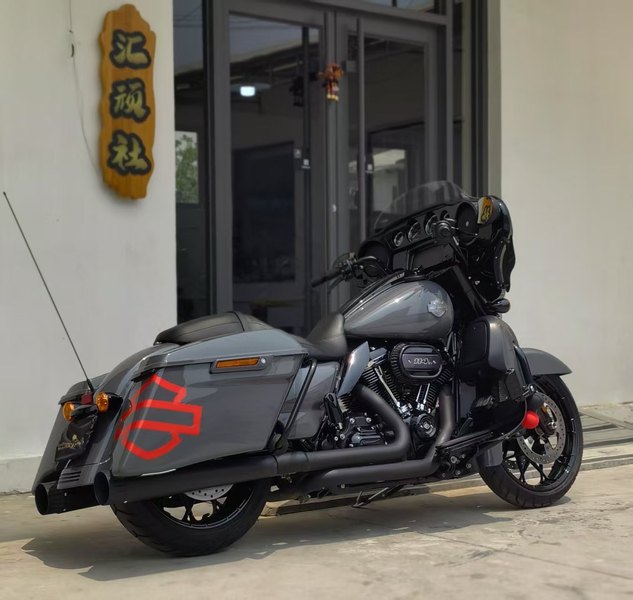 二手哈雷戴维森大道滑翔 Street Glide