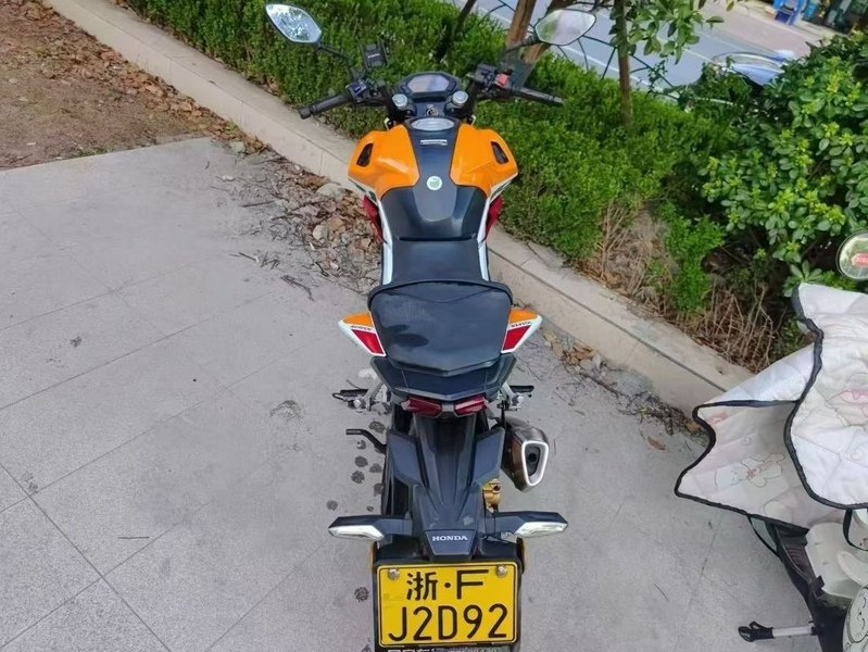 二手五羊本田CB190R 暴锋眼