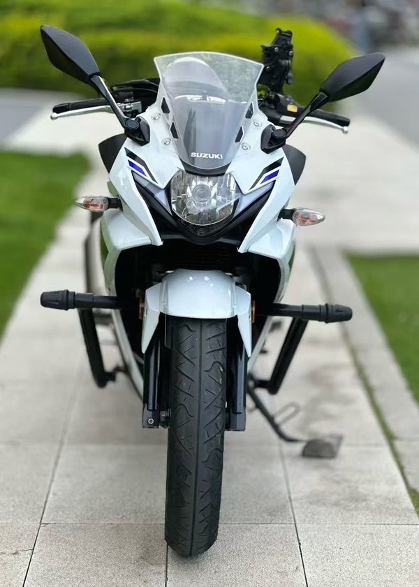 二手豪爵铃木GSX250R