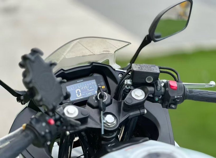 二手豪爵铃木GSX250R