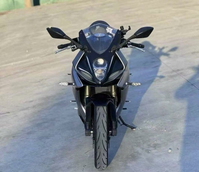 二手贝纳利龙卷风 Tornado 302R