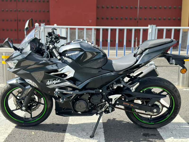 二手川崎Ninja 400