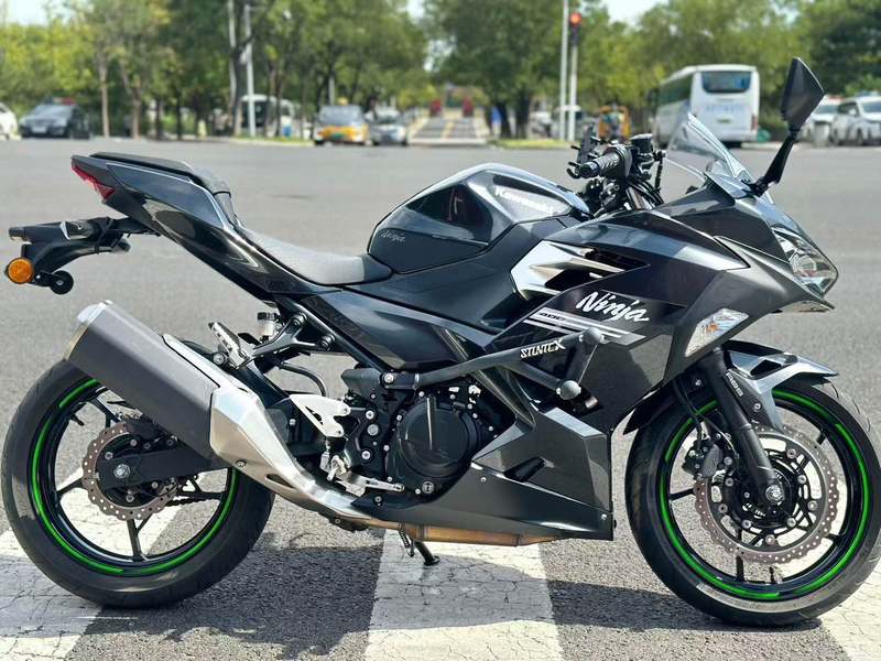 二手川崎Ninja 400