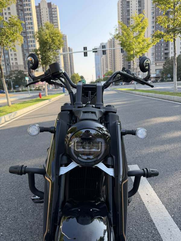 二手QJMOTOR闪400