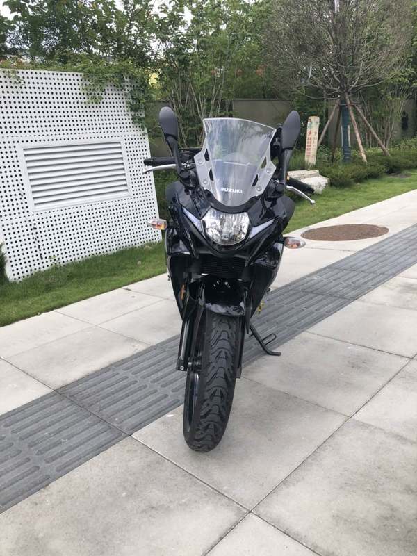 二手豪爵铃木GSX250R