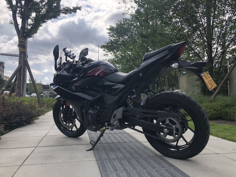 二手豪爵铃木GSX250R