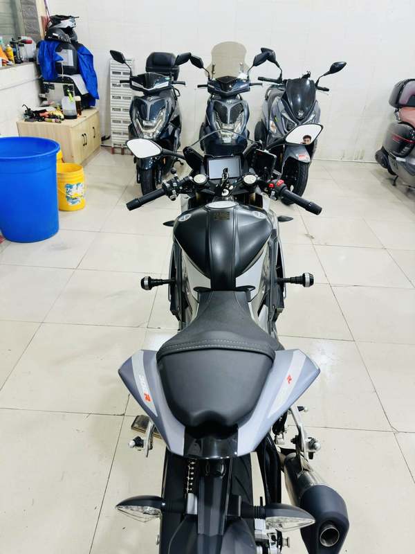 二手贝纳利龙卷风 Tornado 302R