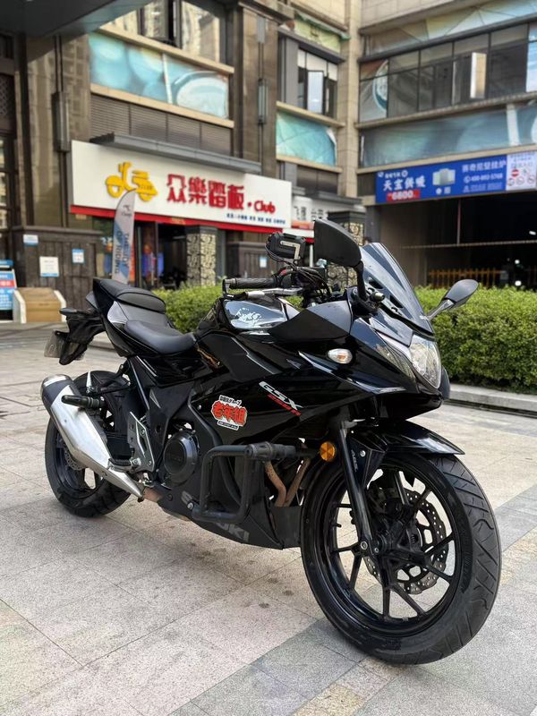 二手豪爵铃木GSX250R