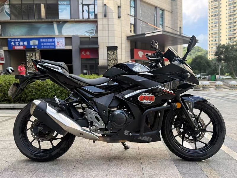 二手豪爵铃木GSX250R
