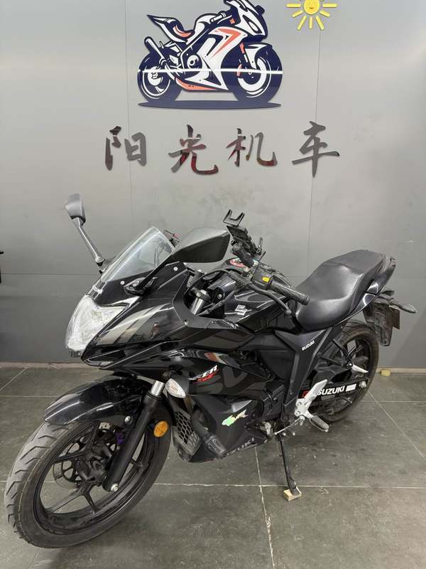 二手济南铃木极客飒 Gixxer 155