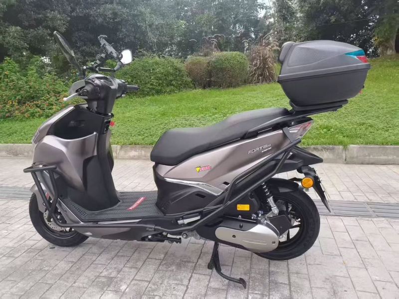 二手QJMOTOR鸿150RS