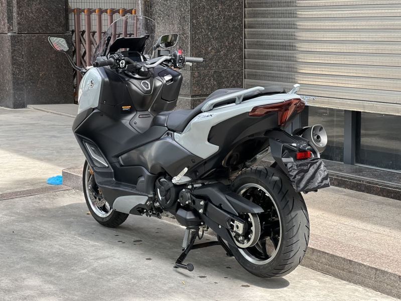 二手雅马哈TMAX