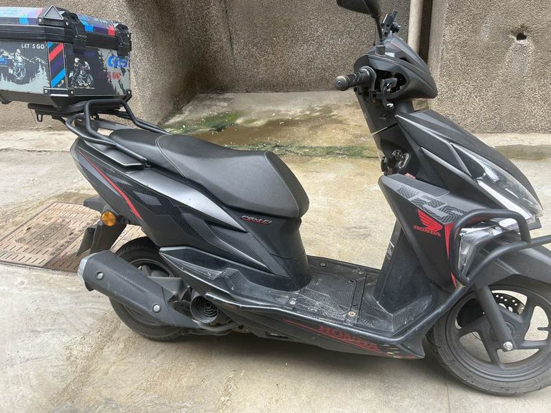 二手新大洲本田裂行 RX125Fi