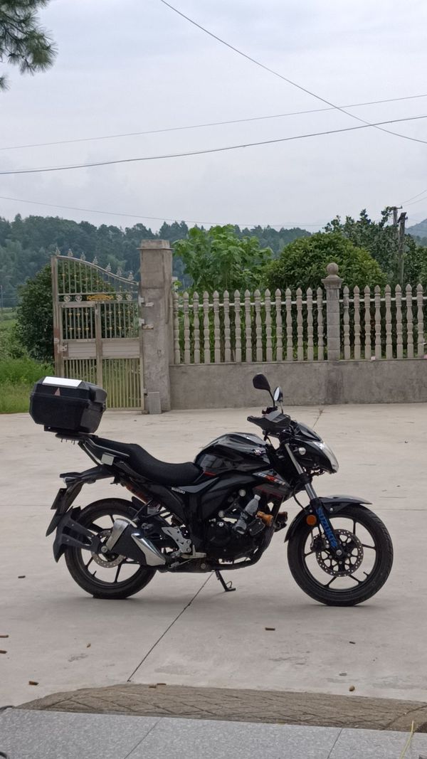 二手济南铃木极客飒 Gixxer 155 NK