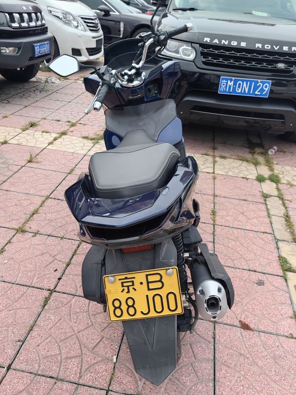 二手五羊本田PCX