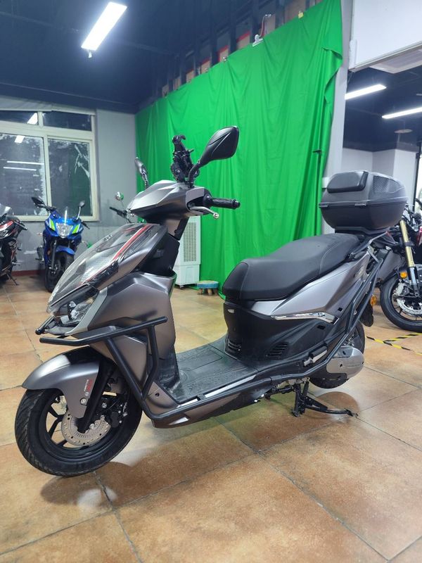 二手QJMOTOR鸿150RS