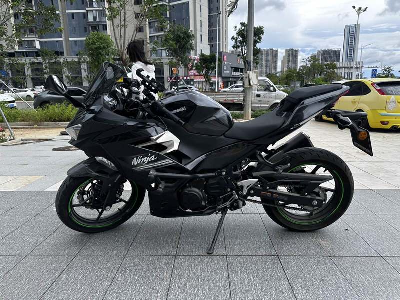 二手川崎Ninja 400