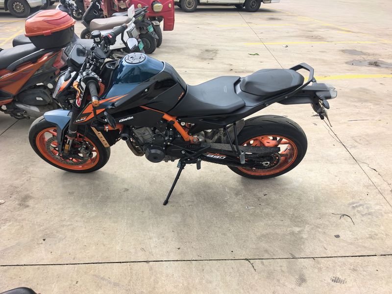 二手KTMR2R890 Duke