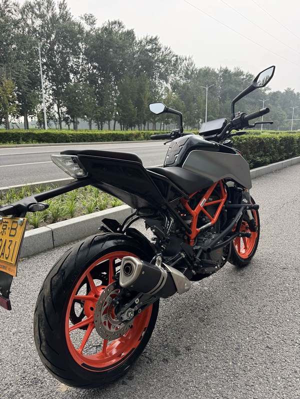 二手KTMR2R390 Duke