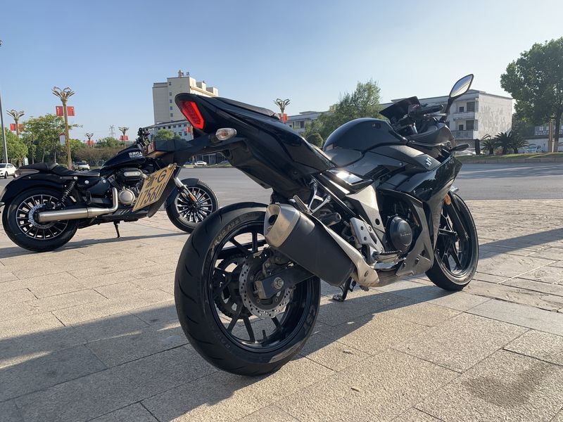 二手豪爵铃木GSX250R