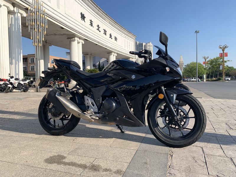 二手豪爵铃木GSX250R