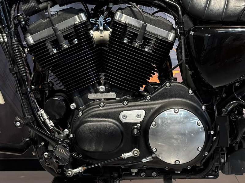 二手哈雷戴维森Iron883 硬汉