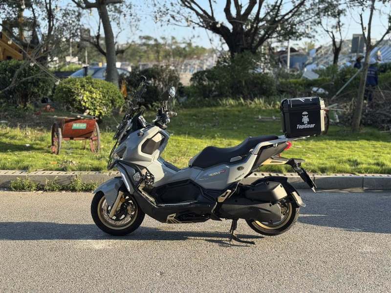 二手三阳哈士奇 Husky ADV150