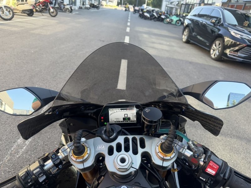 二手雅马哈YZF-R1