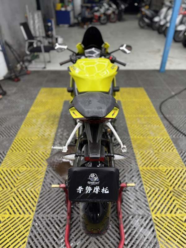二手阿普利亚RS 660 