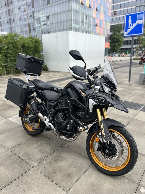 二手贝纳利TRK702