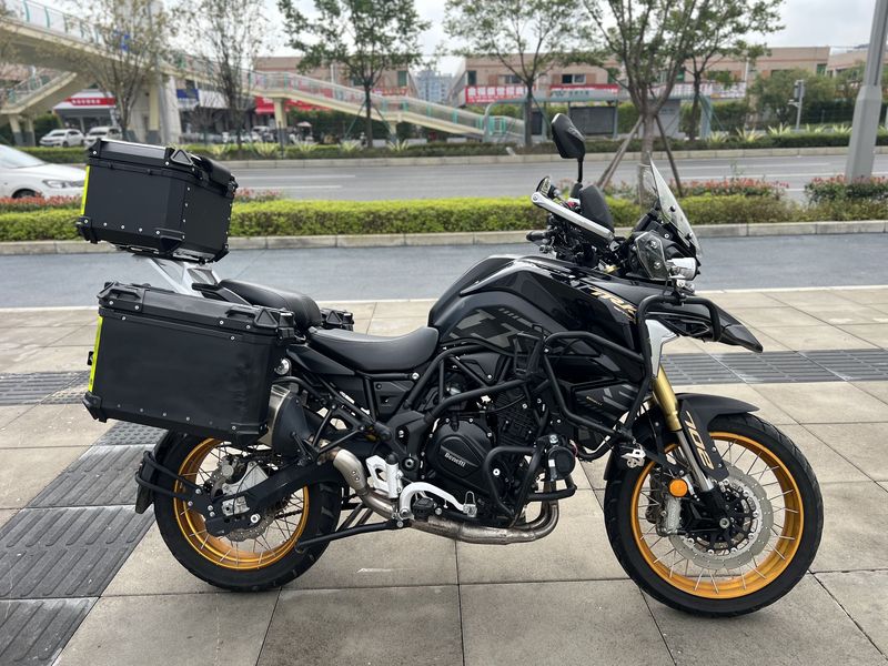 二手贝纳利TRK702