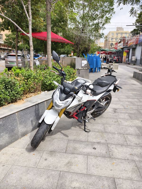 二手五羊本田CB190R 暴锋眼